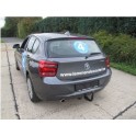 ATTELAGE BMW Serie 1 2011- (F20) 5 Portes - COL DE CYGNE - attache remorque BRINK-THULE